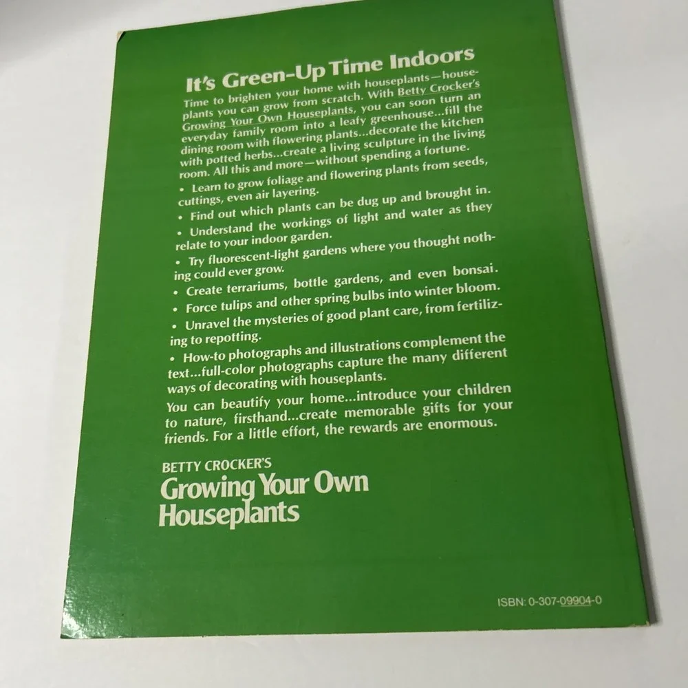 BETTY CROCKER'S GROWING YOUR OWN HOUSEPLANTS *Excellent Condition*